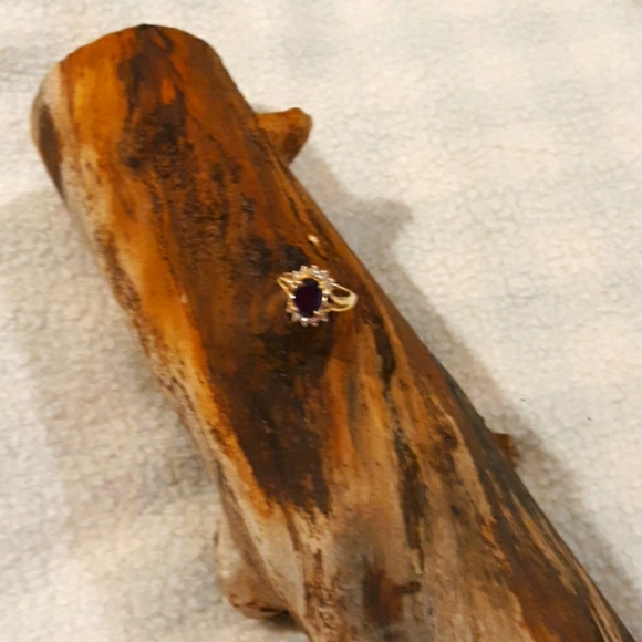 Ring - Picture 1 of 8